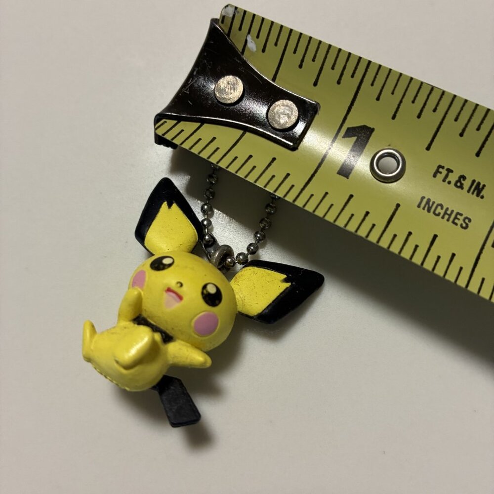 Pikachu keychain - Picture 3 of 3